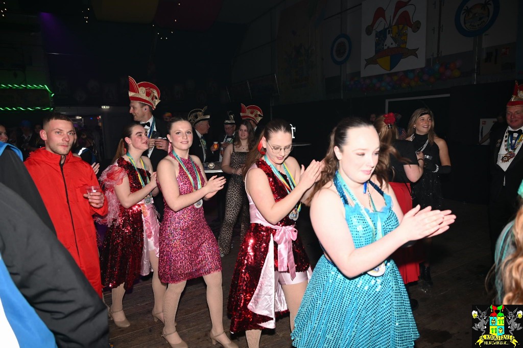 ../Images/Opwarmbal 2026 188.jpg